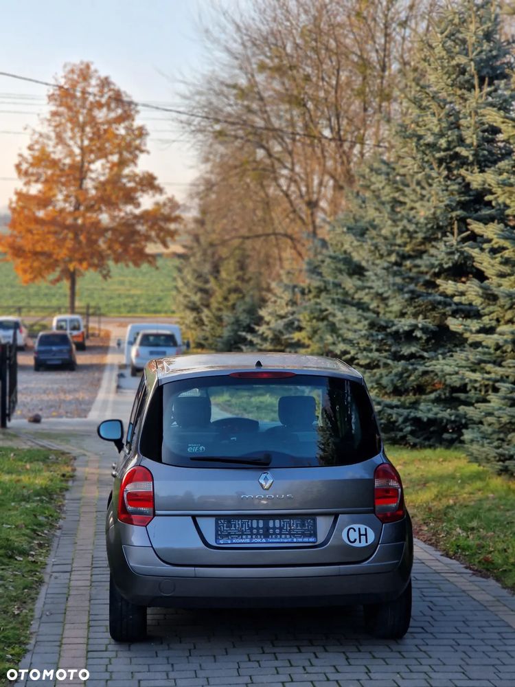 Renault Modus 1.6 16V ESP Dynamique - 9