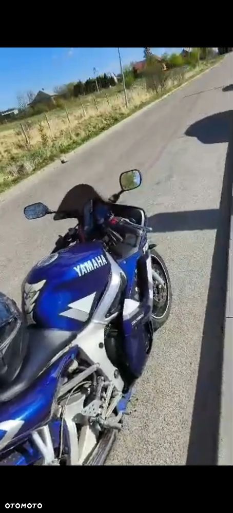 Yamaha YZF - 2