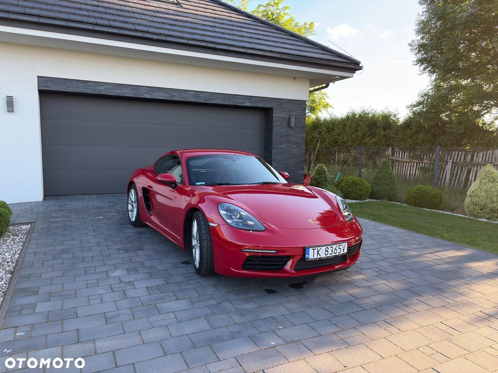 Porsche 718 Cayman - 11