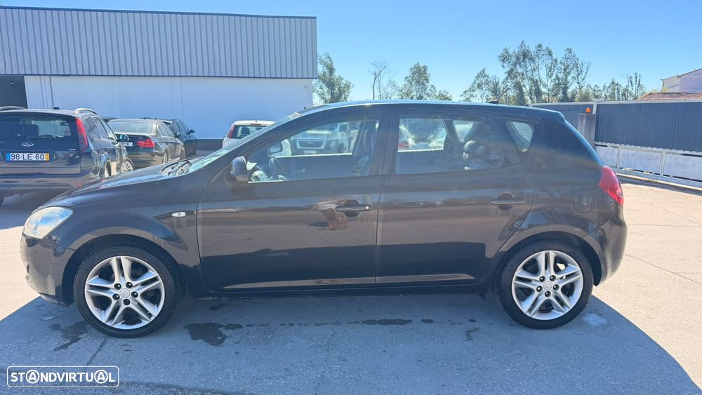 Kia Ceed 1.6 CRDi LX - 3