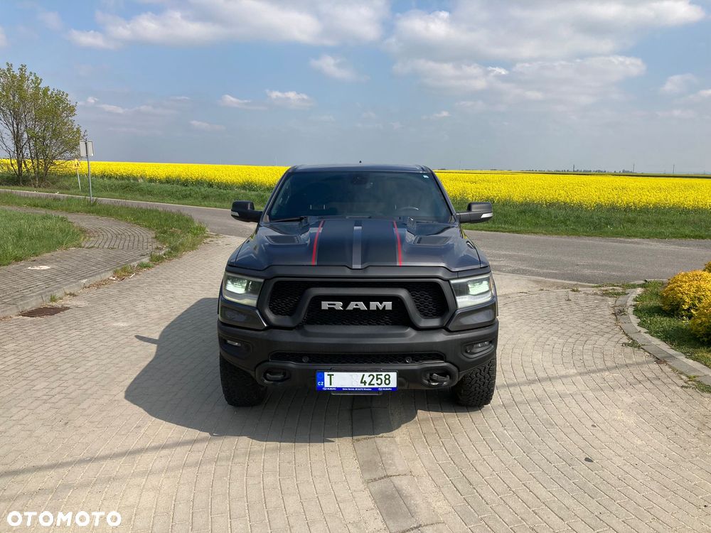 Dodge RAM 5.7 4x4 - 3