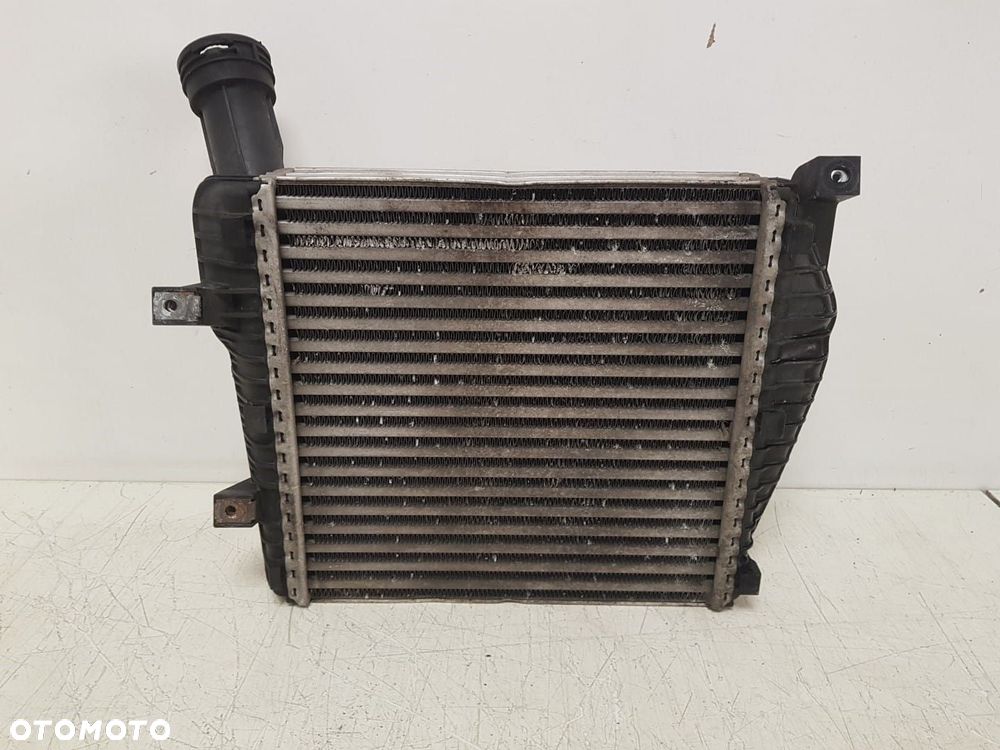 CHŁODNICA INTERCOOLER VW TOUAREG PORSCHE CAYENNE AUDI Q7 PRAWY 7P0145804A - 4