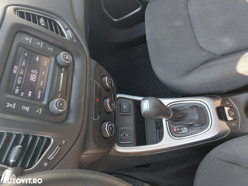 Jeep Compass - 10