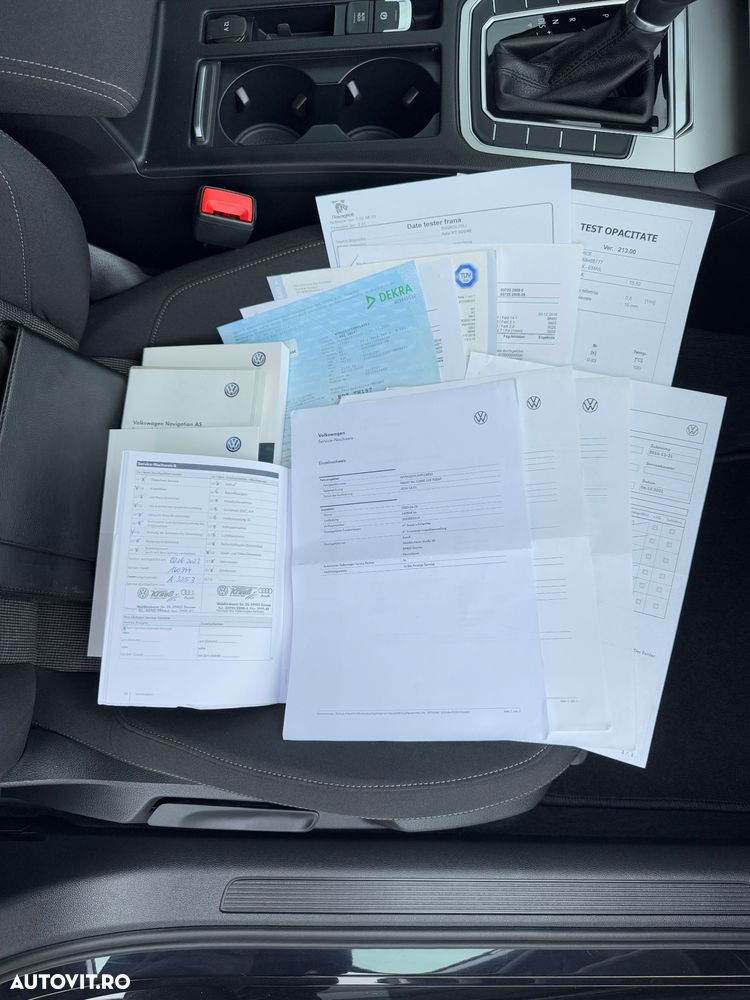 Volkswagen Passat 2.0 TDI DSG (BlueMotion Technology) Comfortline - 37