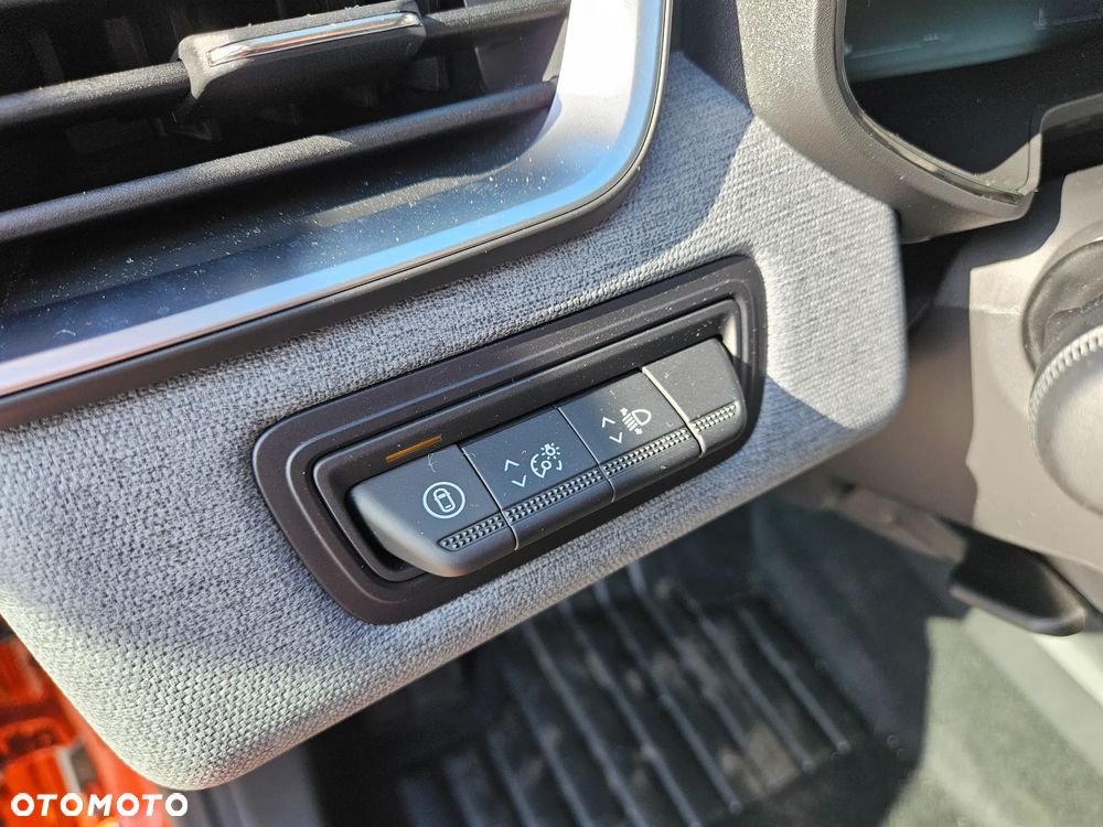 Renault Clio 1.0 TCe Evolution - 17