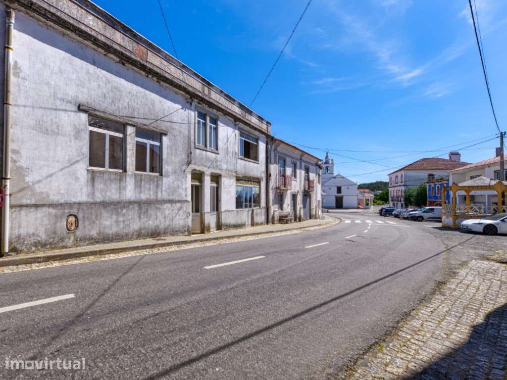 Oportunidade de Investimento | Moradia Inacabada Preparada para Dua... - Grande imagem: 2/38