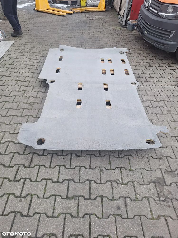 PODŁOGA WYKŁADZINA DYWAN PAKI VW T5  1x DRZWI MULTIVAN CARAVELLE KRÓTKA - 1