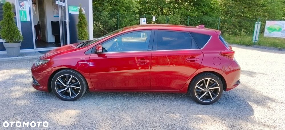 Toyota Auris 1.8 VVT-i Automatik Edition S+ - 2