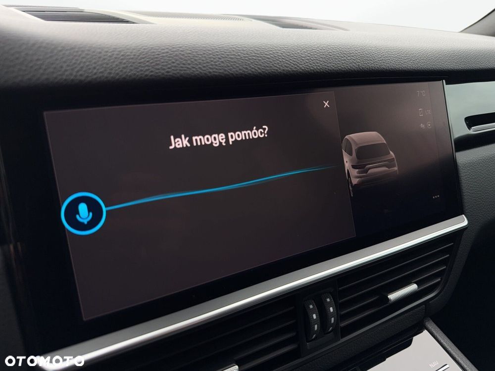 Porsche Cayenne - 35