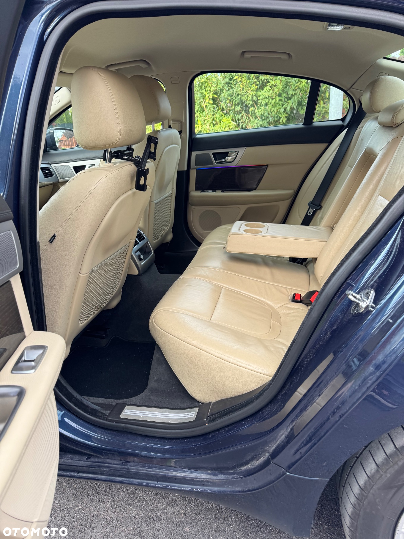 Jaguar XF 2.2 D Premium Luxury - 9