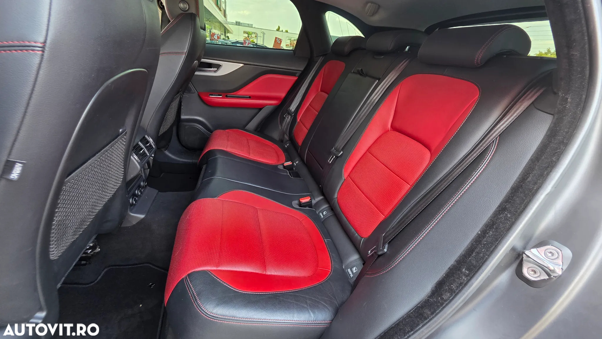 Jaguar F-Pace 30d AWD R-Sport - 17