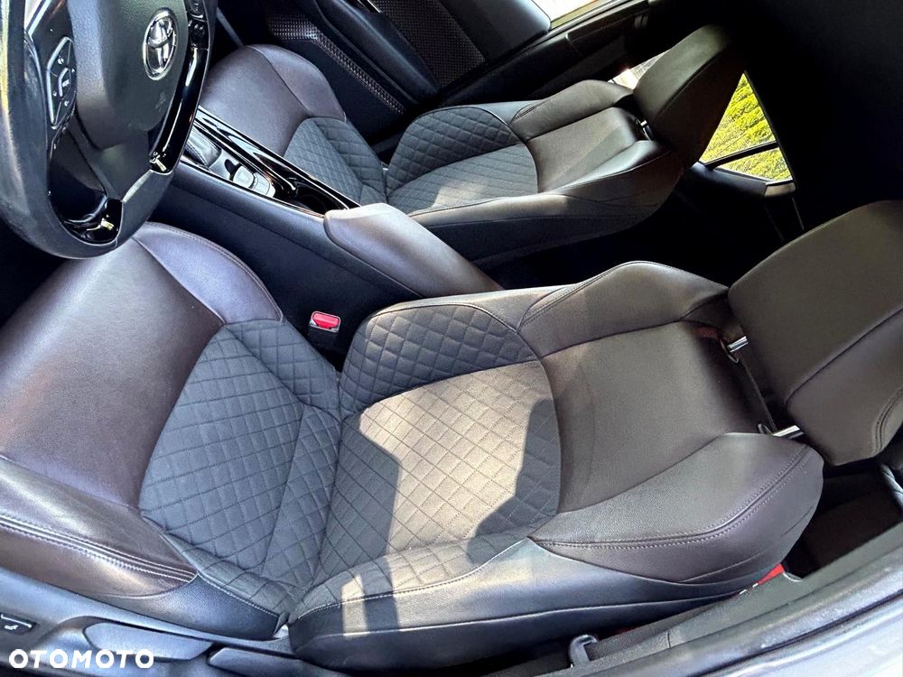 Toyota C-HR - 23