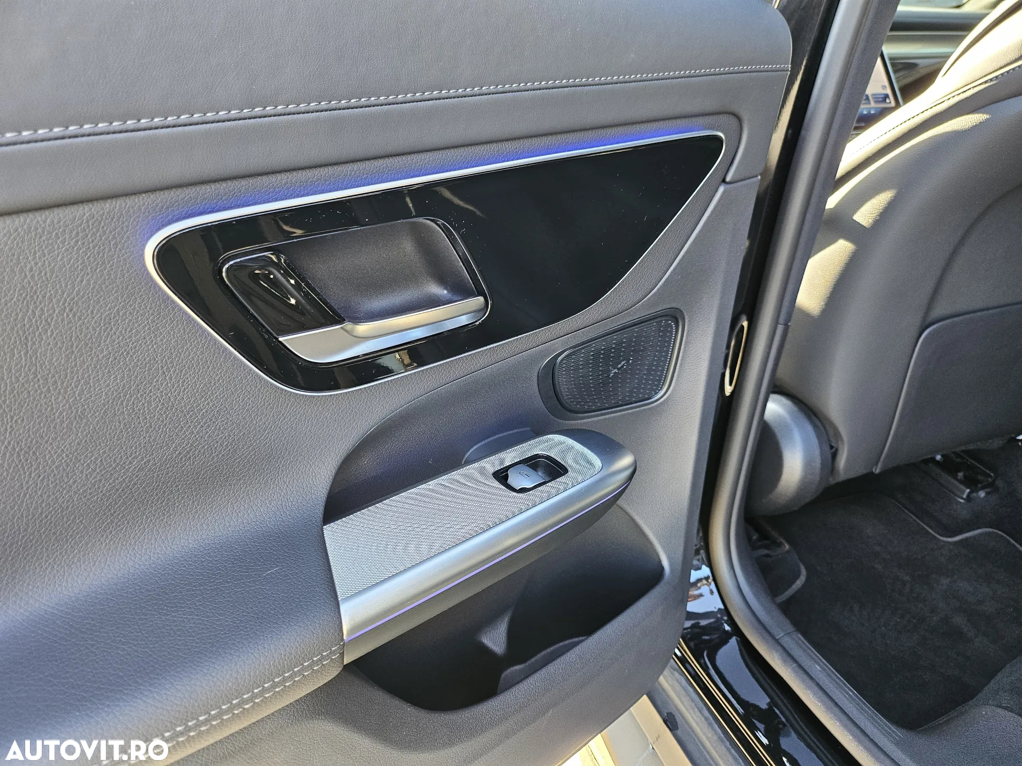 Mercedes-Benz GLC 300 4Matic 9G-TRONIC AMG Line Advanced - 18