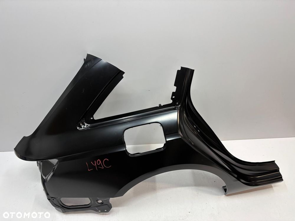 Audi A4 B9 Kombi Lift Błotnik Poszycie Prawe Tył Tylne 8W9809838C - 6