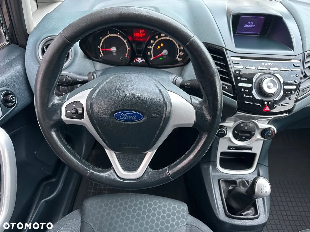 Ford Fiesta - 21