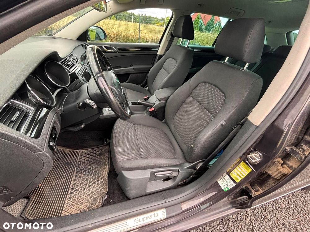 Skoda Superb 2.0 TDI DSG Ambition - 21