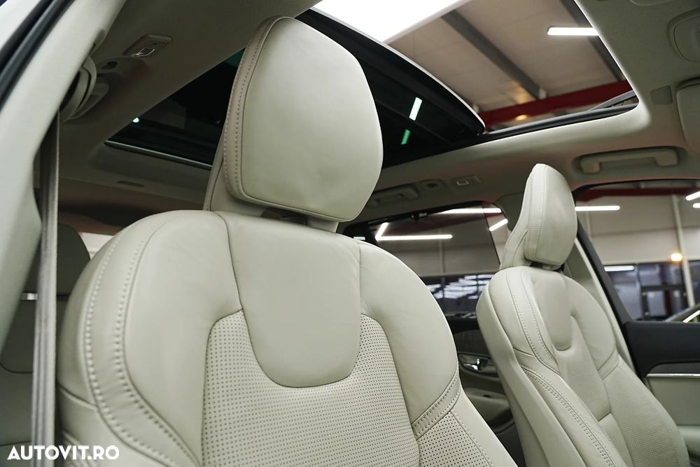 Volvo XC 90 B5 D AWD Ultimate Bright - 21