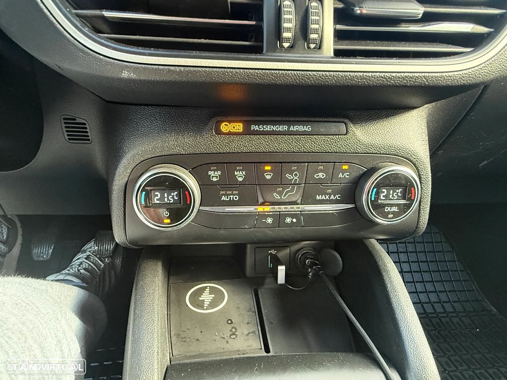 Ford Focus SW 1.5 TDCi EcoBlue Business - 12