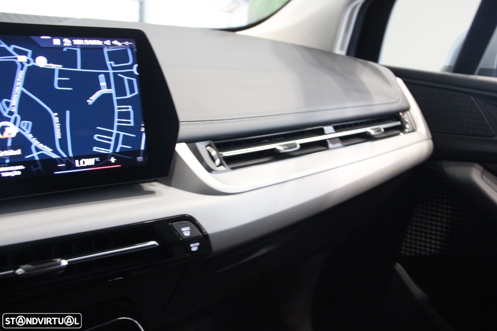 BMW 218 Active Tourer d Line Luxury Auto - 19