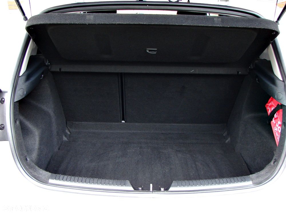 Kia Ceed 1.4 CVVT Dream Team Edition - 20