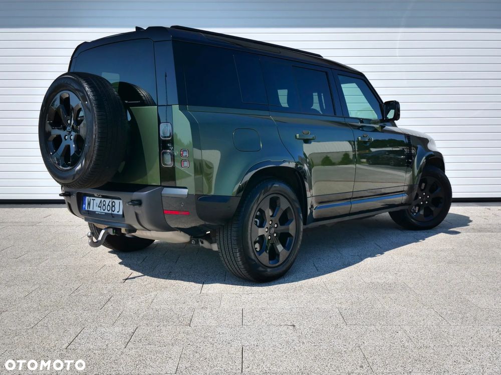 Land Rover Defender - 12