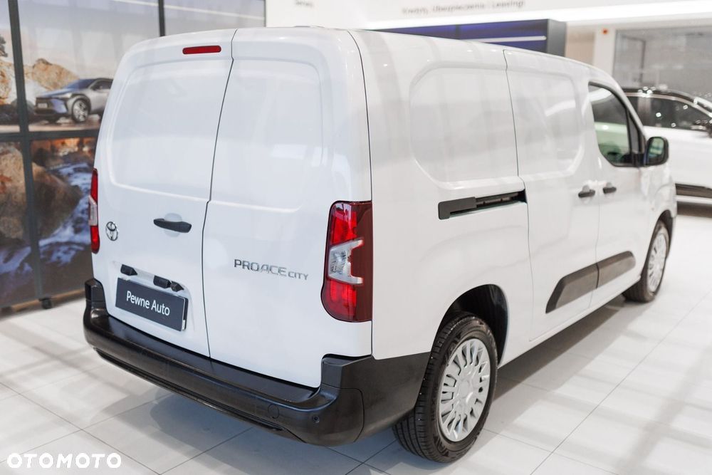 Toyota Proace City - 14