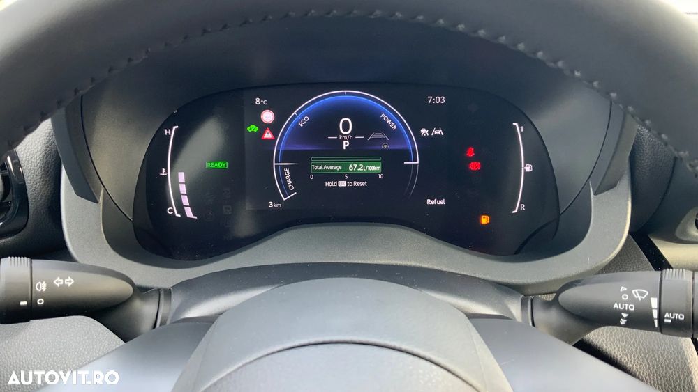 Toyota Yaris - 12