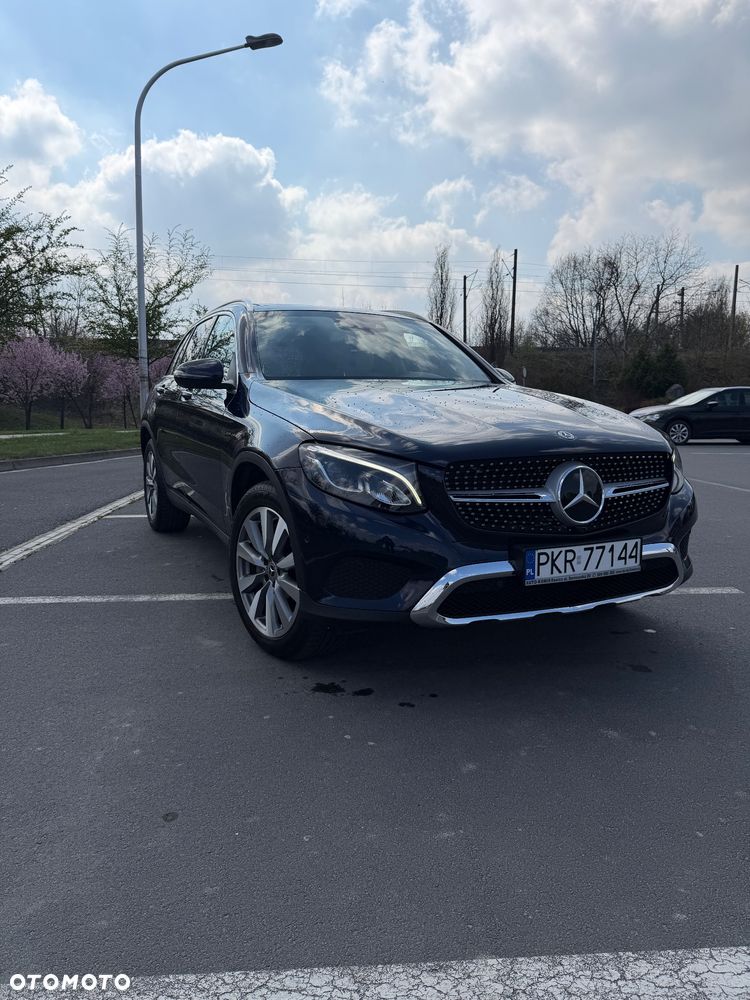 Mercedes-Benz GLC 250 4Matic 9G-TRONIC - 4
