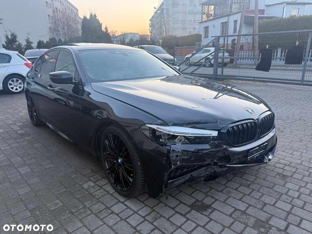 BMW Seria 5 M550i xDrive - 8