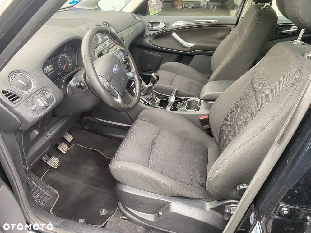 Ford S-Max 2.0 Titanium - 12