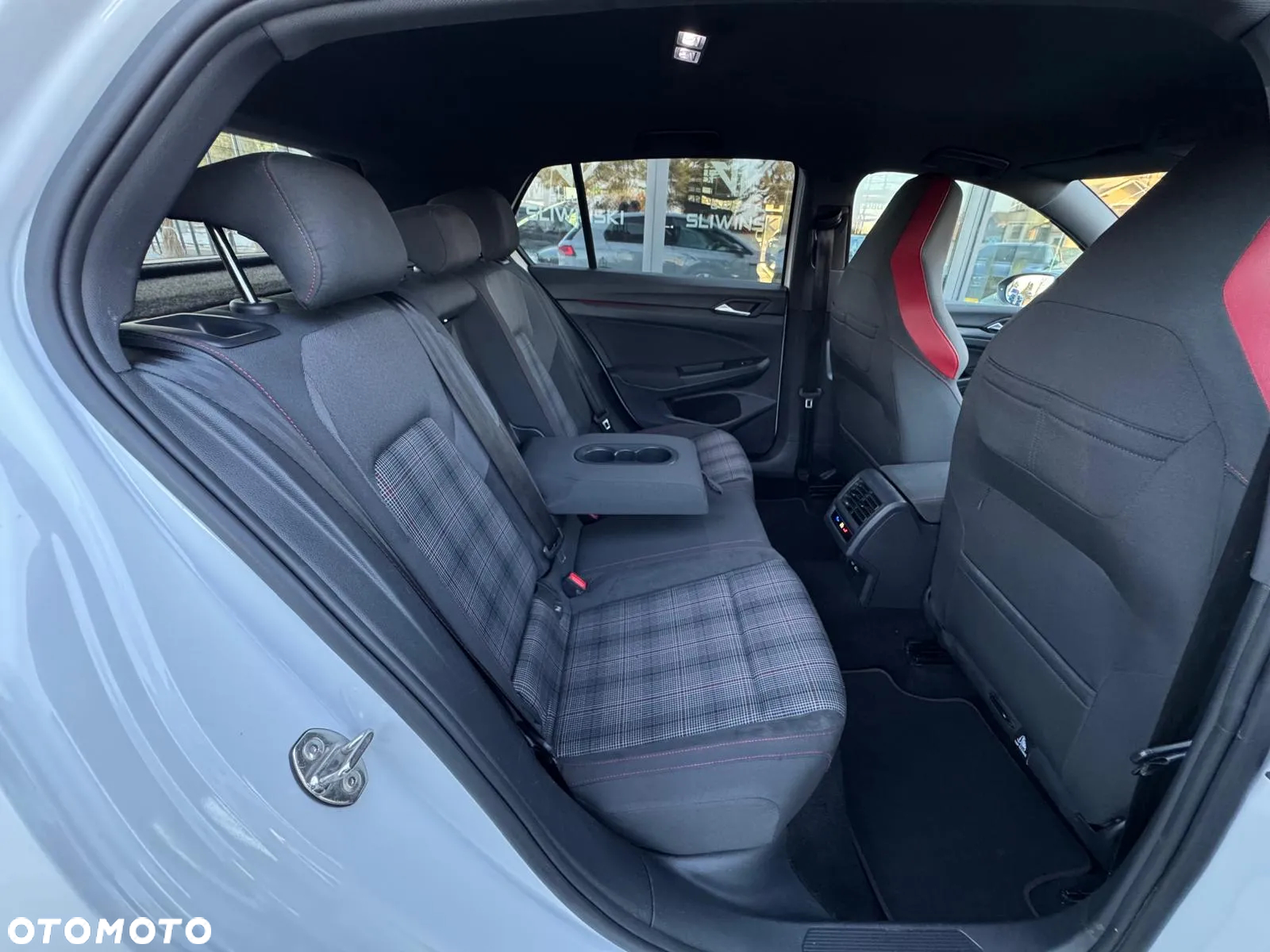 Volkswagen Golf VIII 2.0 TSI GTI DSG - 24