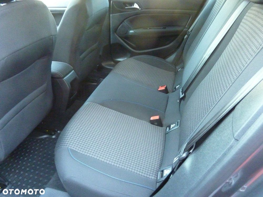 Peugeot 308 - 11