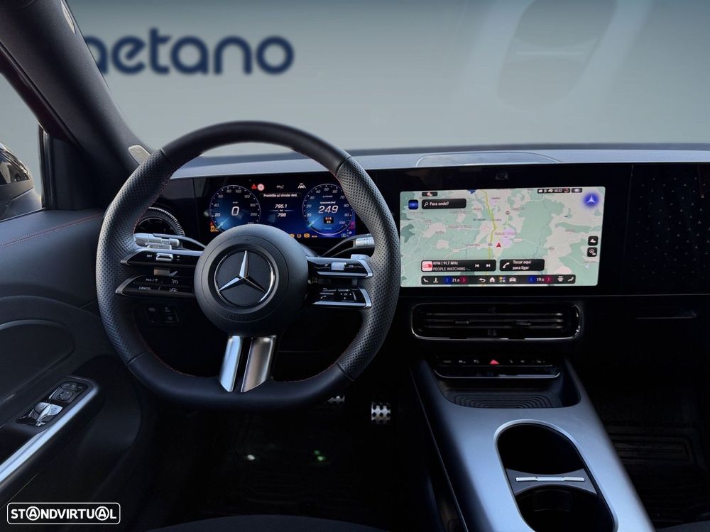 Mercedes-Benz GLB 250+ EQ - 12