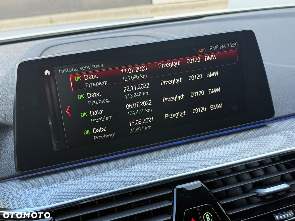 BMW Seria 5 520d xDrive Touring M Sport Edition - 30