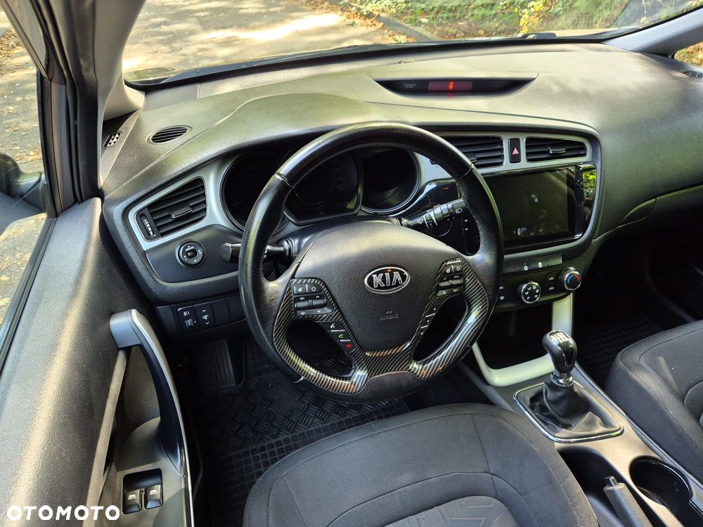 Kia Ceed 1.6 GDI M - 18