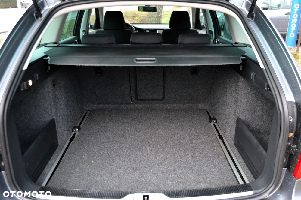 Skoda Superb 2.0 TDI Ambition - 12