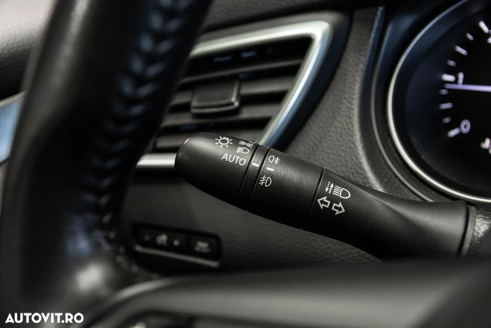 Nissan Qashqai 1.5D 114CP 2WD N-Connecta - 25