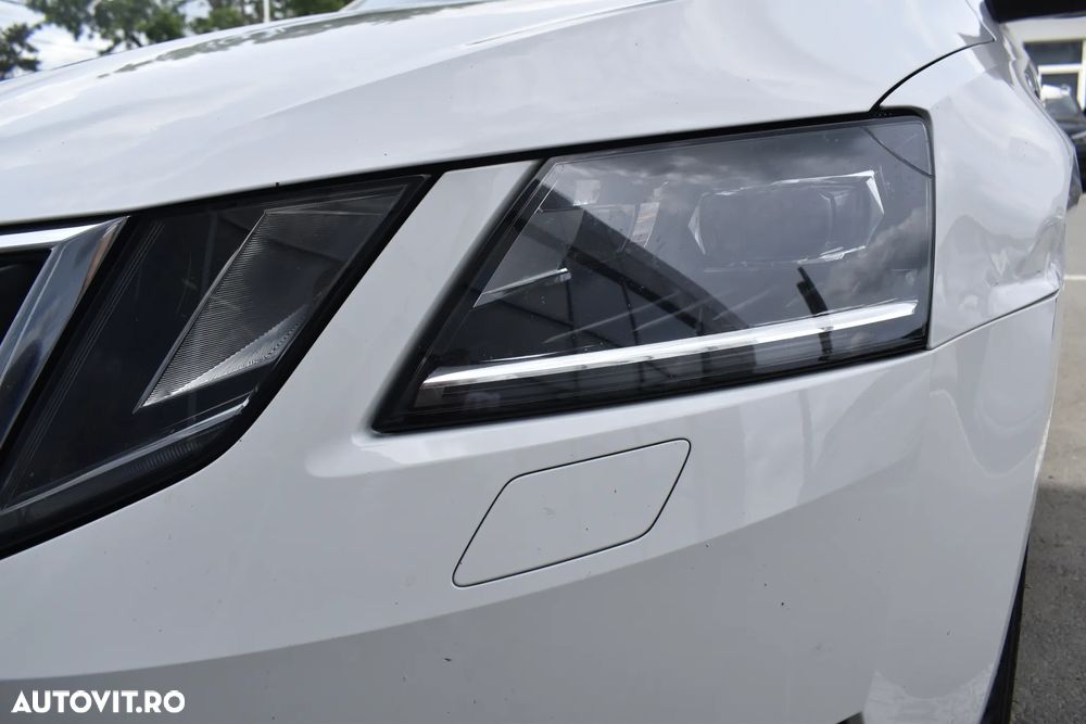 Skoda Octavia 1.6 TDI DSG Style - 39
