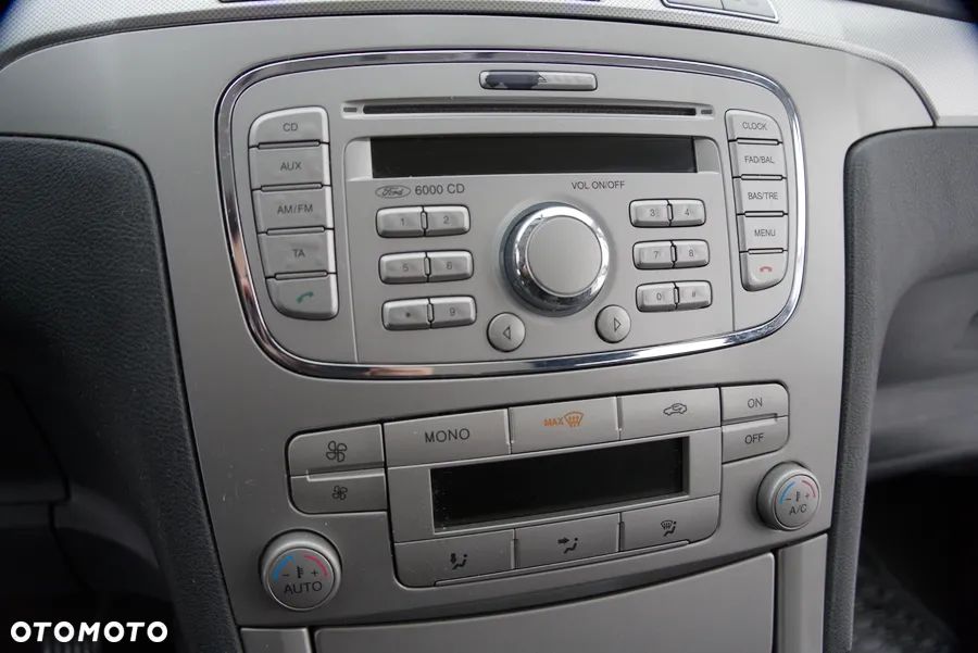 Ford S-Max 2.0 Trend - 14