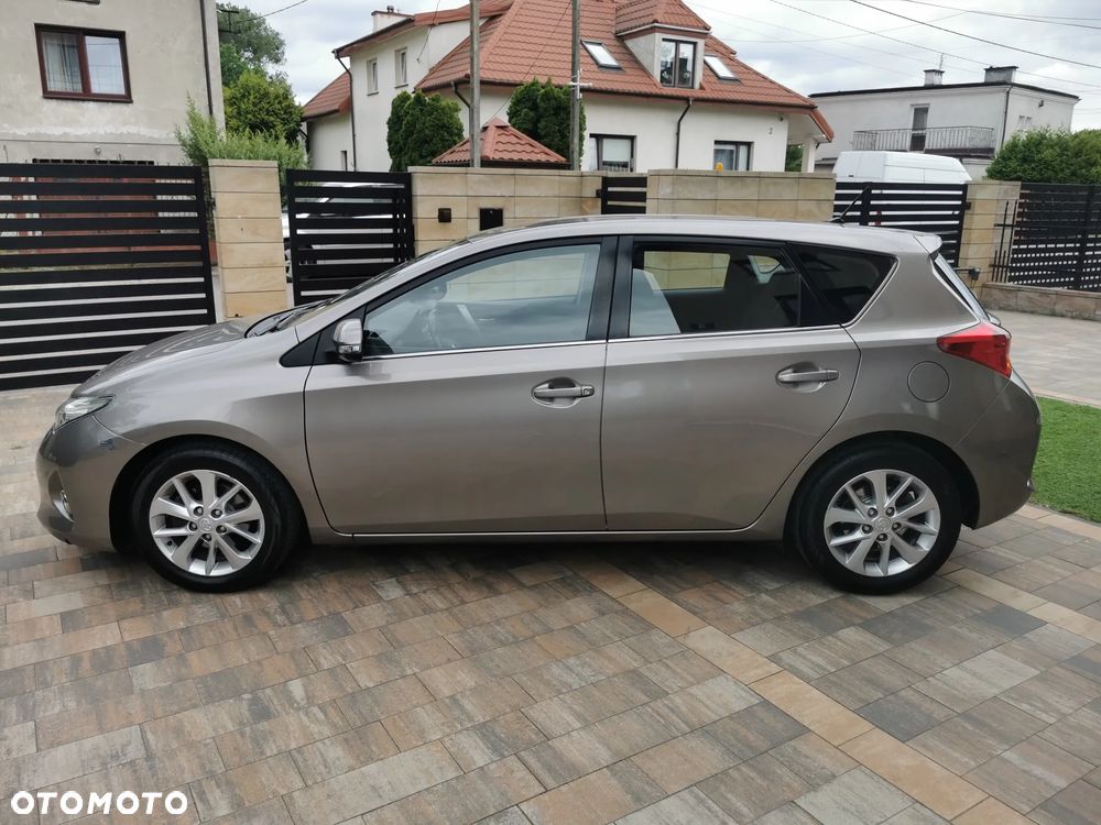 Toyota Auris 1.33 Dual-VVT-i Edition - 4