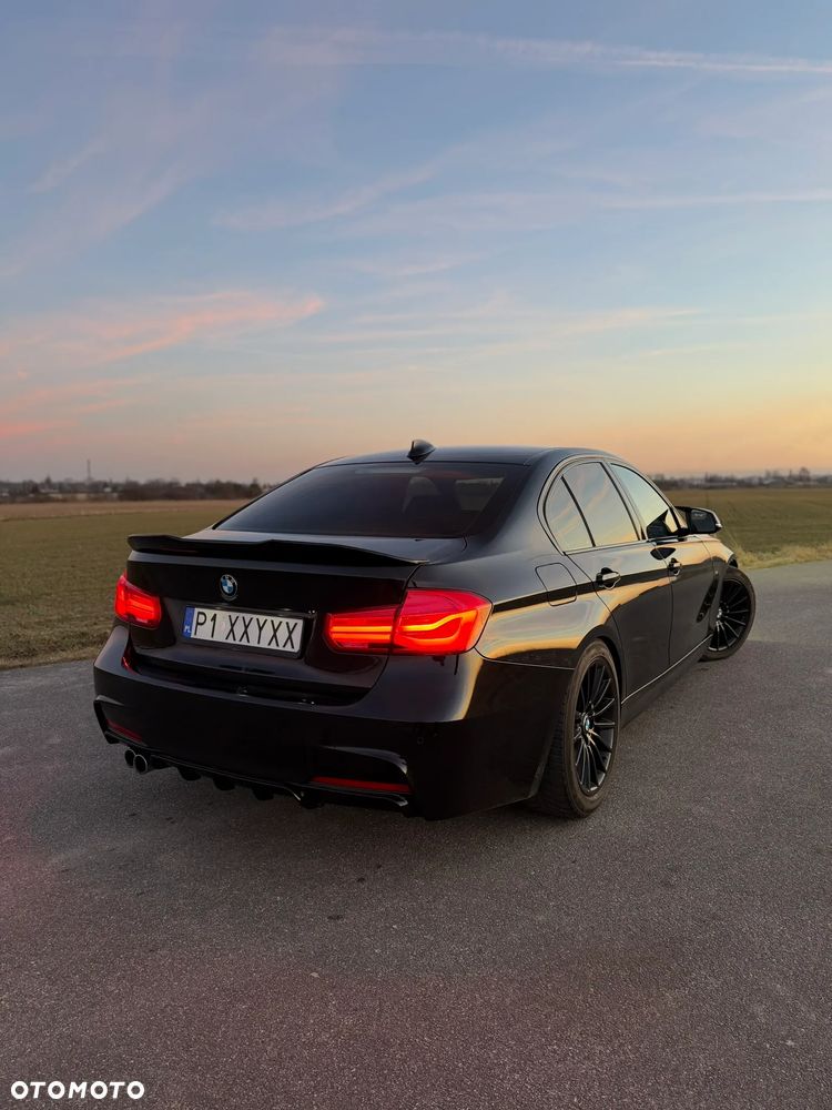 BMW Seria 3 330d xDrive M Sport - 6