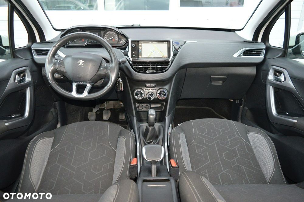 Peugeot 2008 1.2 Pure Tech Access - 23