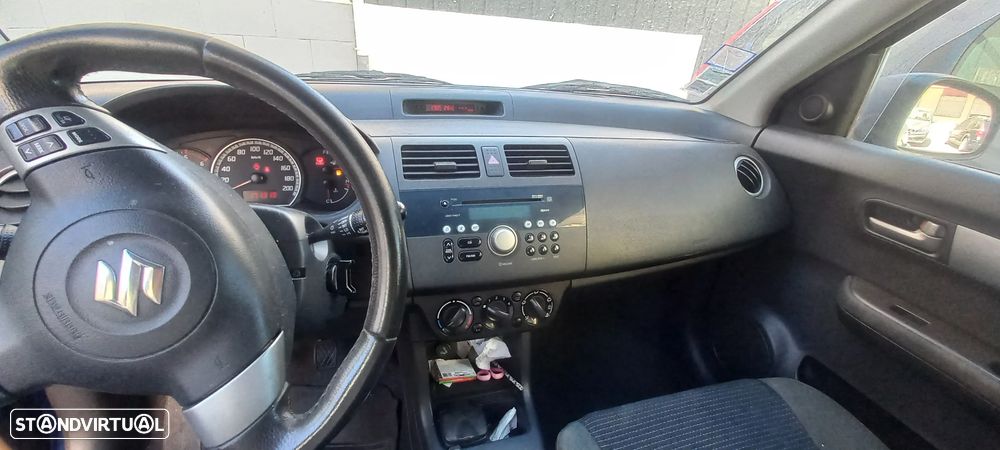 Suzuki Swift - 2
