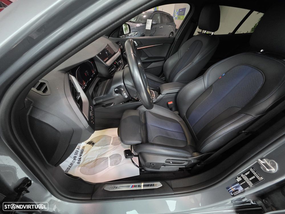BMW 116 d Pack Desportivo M Auto - 11