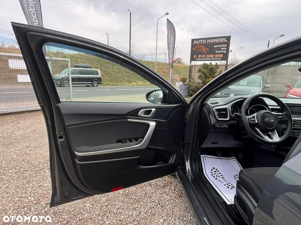 Kia Ceed - 22