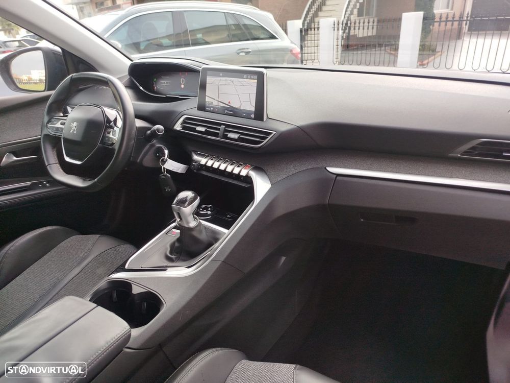 Peugeot 5008 1.2 PureTech Allure Grip Control - 18