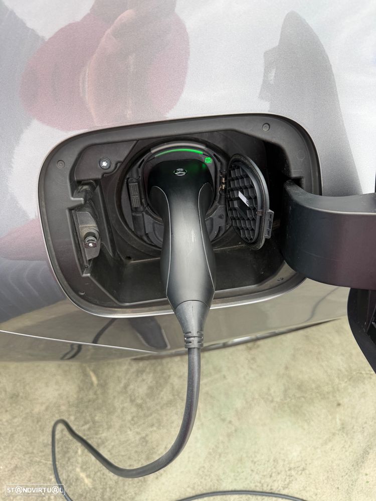 Mercedes-Benz CLA 250 e 8G-DCT Progressive Line Advanced - 28