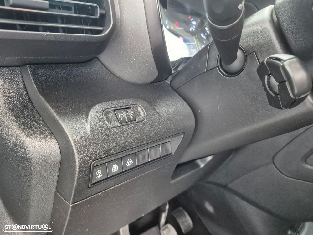 Citroën Berlingo 1.2 PureTech M Shine - 11