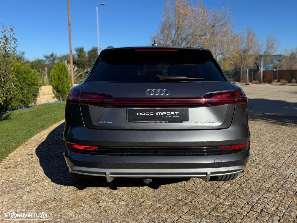 Audi e-tron 55 quattro S line - 9