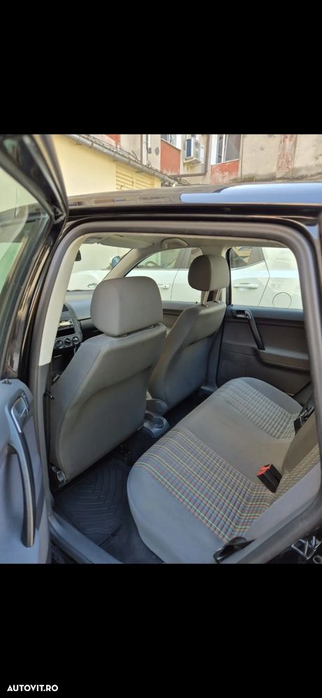 Volkswagen Polo 1.4 TDI Comfortline DPF - 2